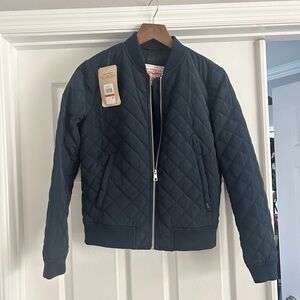 •NWT Women’s Levi's Navy Diamond Quilted Bomber Jacket Size XS Zippered